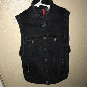 H&M vest
